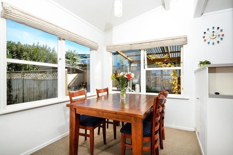 Photo of property in 22 Keegan Drive, Massey, Auckland, 0614
