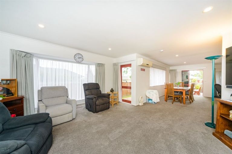 Photo of property in 21 Parnell Heights Drive, Kelvin Grove, Palmerston North, 4414