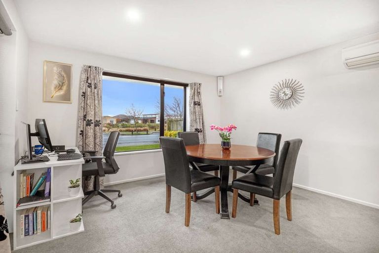 Photo of property in 8 Skipness Lane, Broomfield, Christchurch, 8042