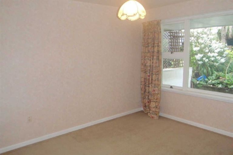 Photo of property in 15 Karitane Drive, Cashmere, Christchurch, 8022
