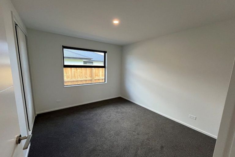 Photo of property in 16 Privet Way, Rolleston, 7678