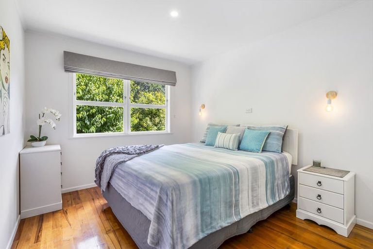 Photo of property in 767 South Titirangi Road, Titirangi, Auckland, 0604