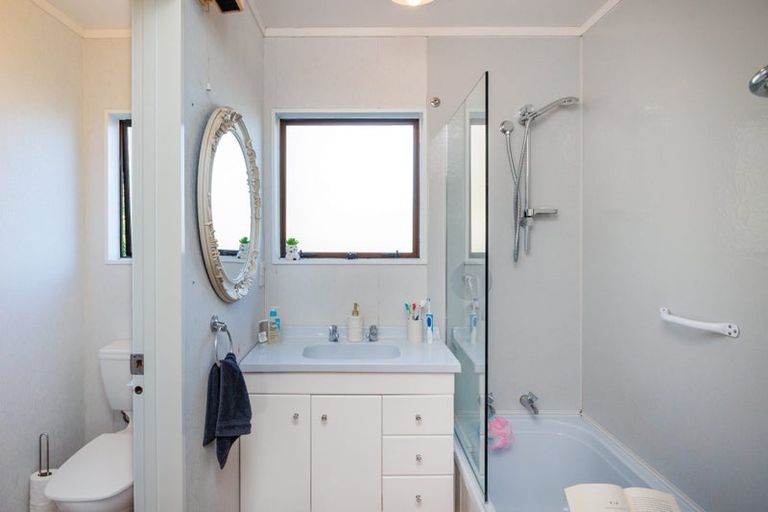 Photo of property in 1 Willhart Court, Feilding, 4702