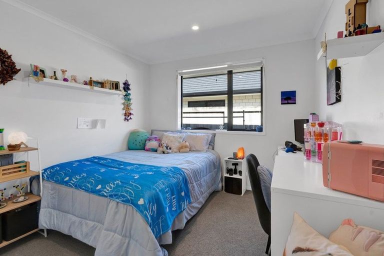 Photo of property in 15 Customhouse Street, Bell Block, New Plymouth, 4312