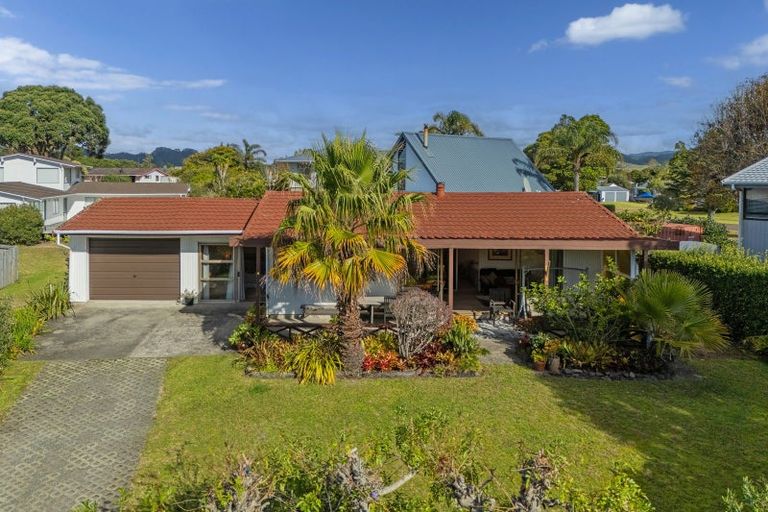 Photo of property in 4 Courtney Place, Pauanui, Hikuai, 3579