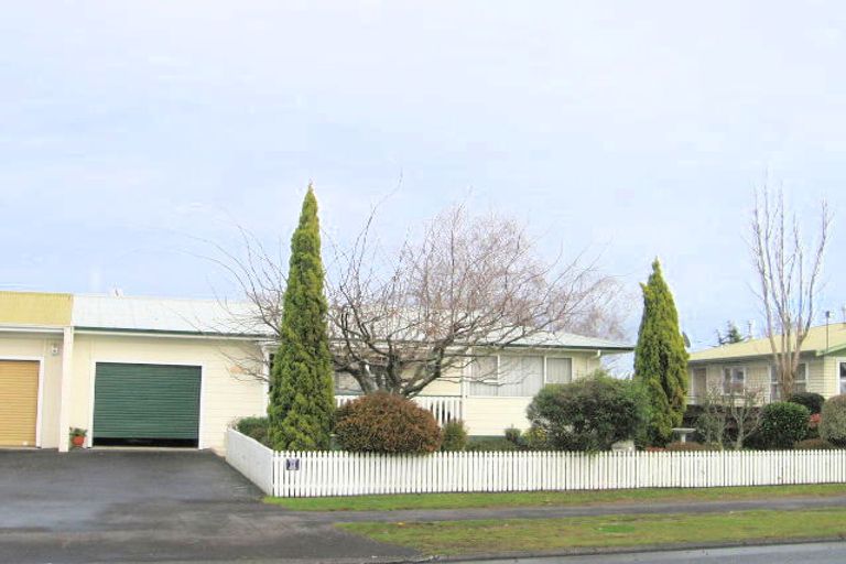 Photo of property in 1b Grange Avenue, Nawton, Hamilton, 3200