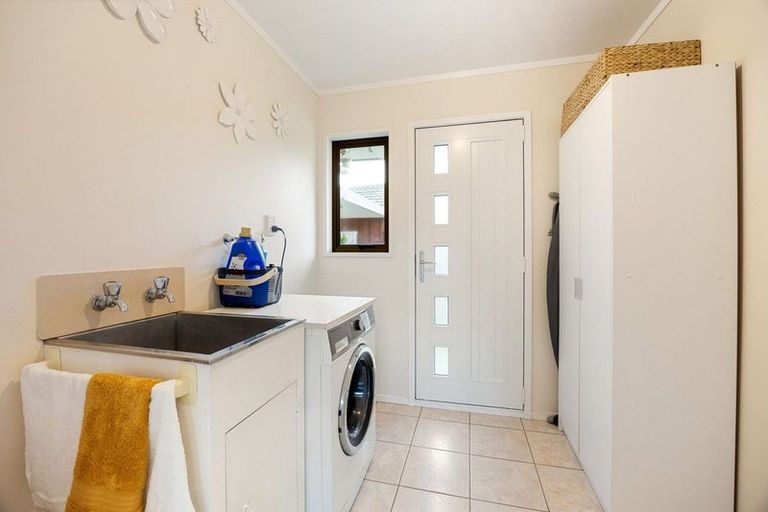 Photo of property in 2 Byron Street, Leamington, Cambridge, 3432