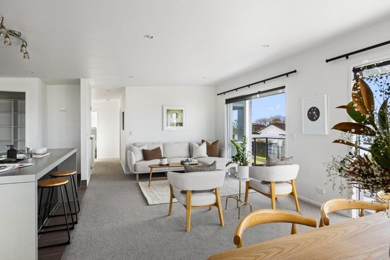 Photo of property in 15 Halyard Place, Te Atatu Peninsula, Auckland, 0610