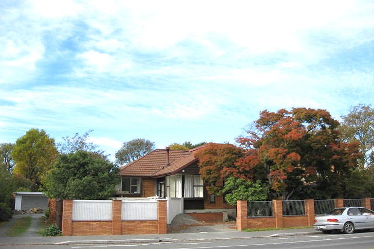 Photo of property in 92 Clyde Road, Ilam, Christchurch, 8041