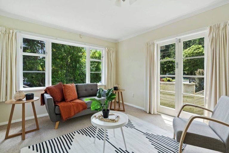 Photo of property in 546 Stokes Valley Road, Stokes Valley, Lower Hutt, 5019