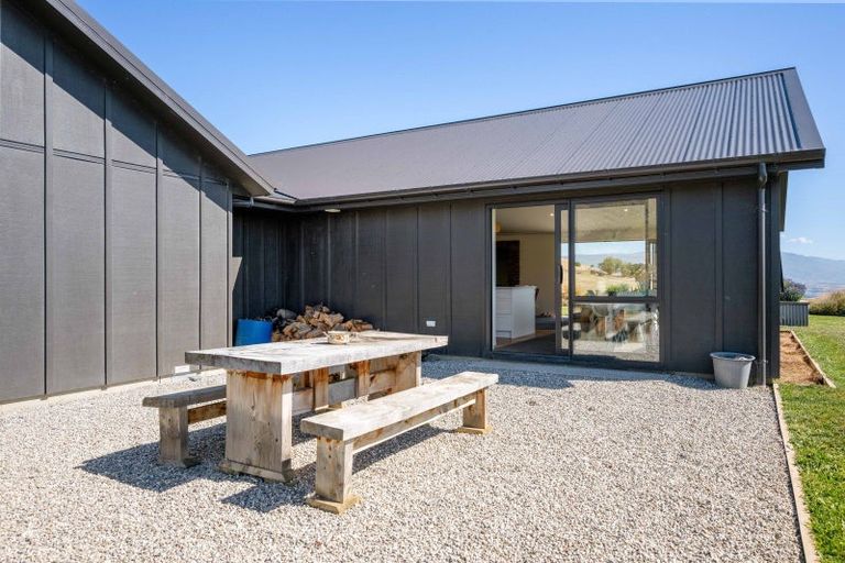 Photo of property in 236 Hawksburn Road, Nevis, Cromwell, 9384