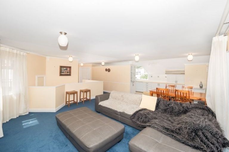 Photo of property in 50c Maunganui Road, Mount Maunganui, 3116