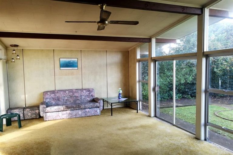 Photo of property in 3 Mckenzie Road, Mangere Bridge, Auckland, 2022