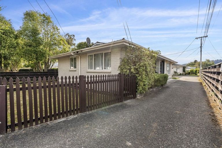 Photo of property in 1/12 Wilford Street, Wallaceville, Upper Hutt, 5018