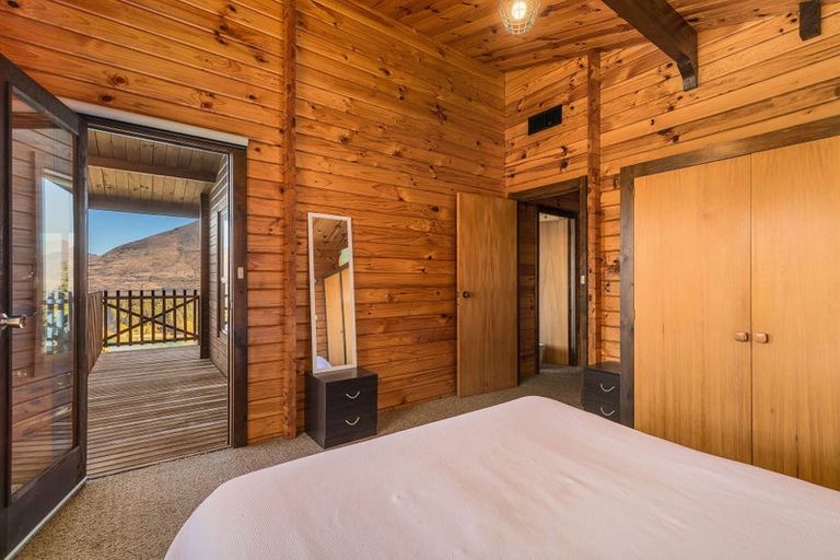 Photo of property in 11 Longwood Place, Queenstown, 9300