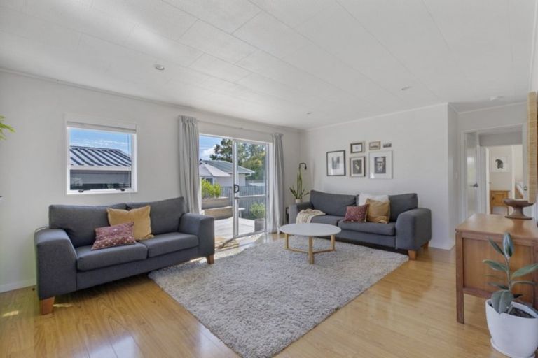 Photo of property in 42a Rautawhiri Road, Helensville, 0800