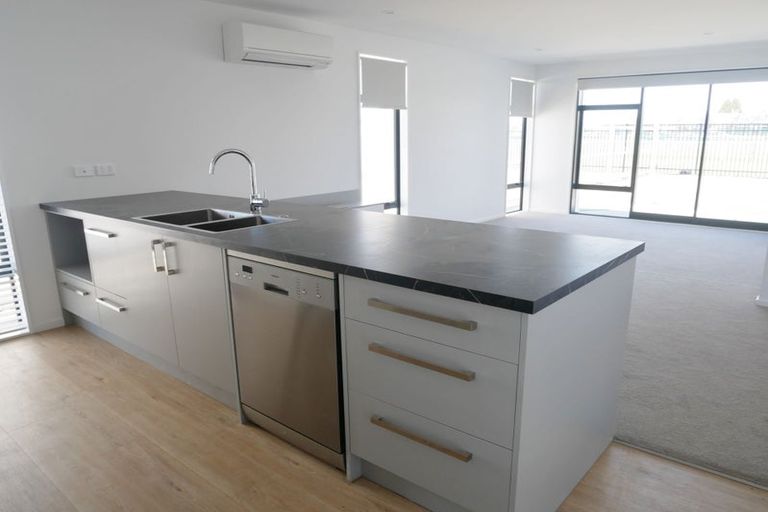 Photo of property in 93 Manakura Street, Russley, Christchurch, 8042