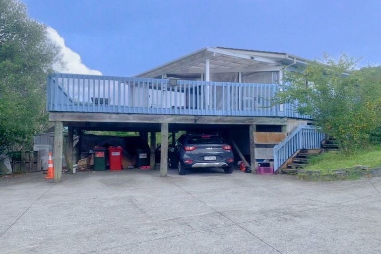 Photo of property in 133 Oreil Avenue, West Harbour, Auckland, 0618