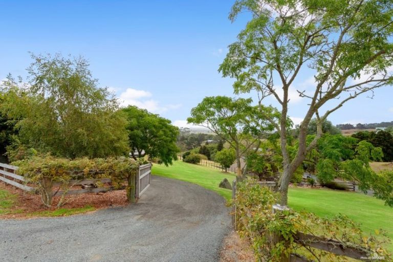 Photo of property in 39 Pipitiwai Drive, Helensville, Kaukapakapa, 0871