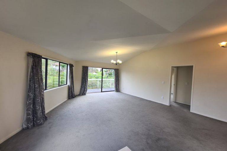 Photo of property in 10c Matipo Road, Mairangi Bay, Auckland, 0630