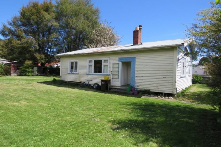 Photo of property in 73 Shiel Street, Reefton, 7830