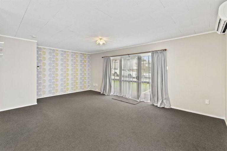 Photo of property in 2/32 Christmas Road, Manurewa, Auckland, 2102