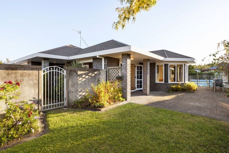 Photo of property in 31 Admiral Crescent, Flagstaff, Hamilton, 3210