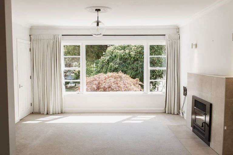 Photo of property in 2 Kohekohe Road, Waikanae, 5036