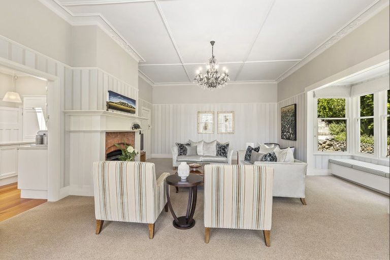 Photo of property in 7 Burnham Street, Seatoun, Wellington, 6022