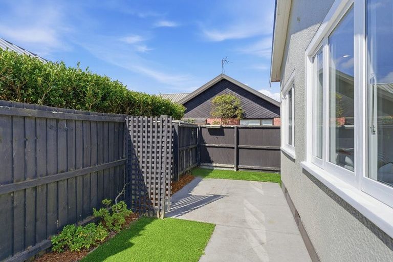 Photo of property in 1/68 Searells Road, Strowan, Christchurch, 8052