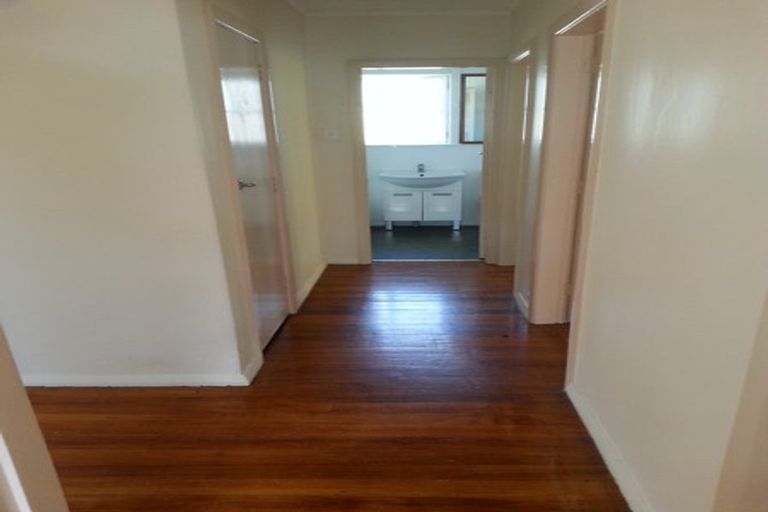 Photo of property in 34 Allington Road, Karori, Wellington, 6012