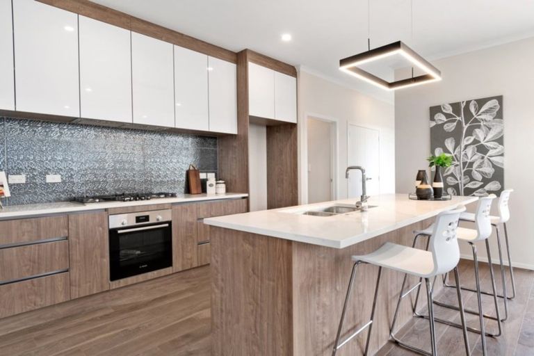 Photo of property in 16 Makura Drive, Papamoa Beach, Papamoa, 3118