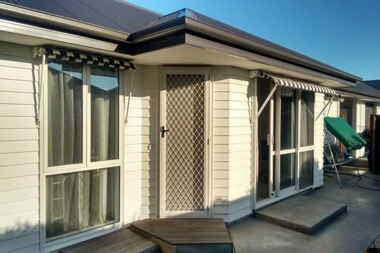 Photo of property in 285a Cranford Street, St Albans, Christchurch, 8052