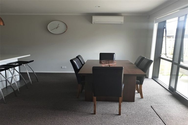 Photo of property in 5 O Ruamano Crescent, Pukekohe, 2120