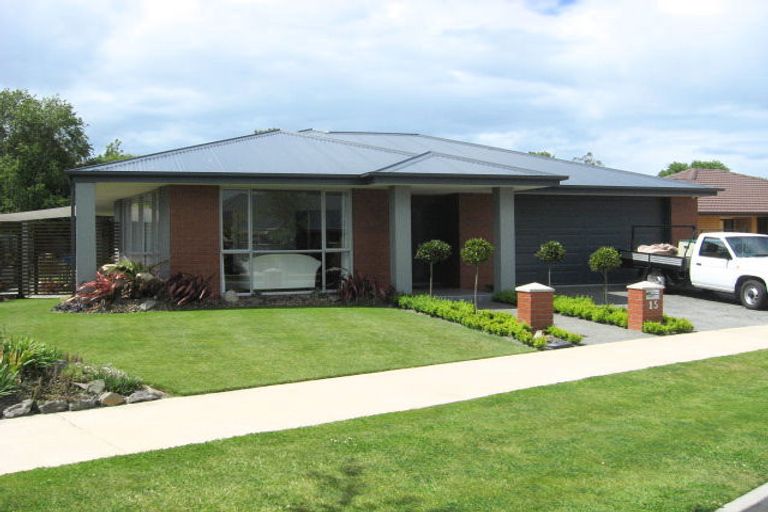 Photo of property in 15 Richard Seddon Drive, Northwood, Christchurch, 8051