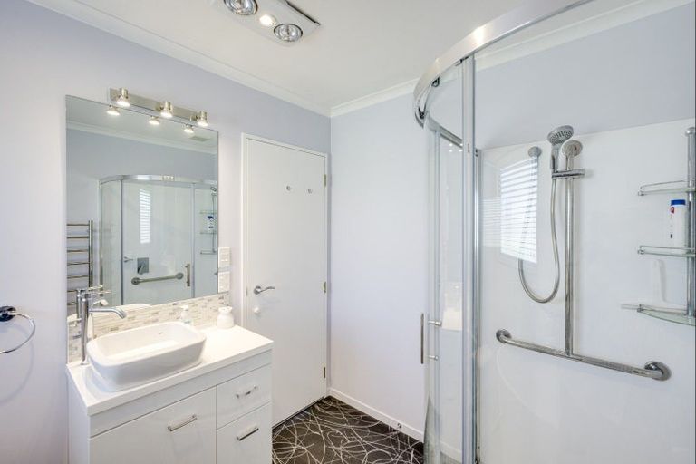 Photo of property in 104a Terrace Road, Parkvale, Hastings, 4122