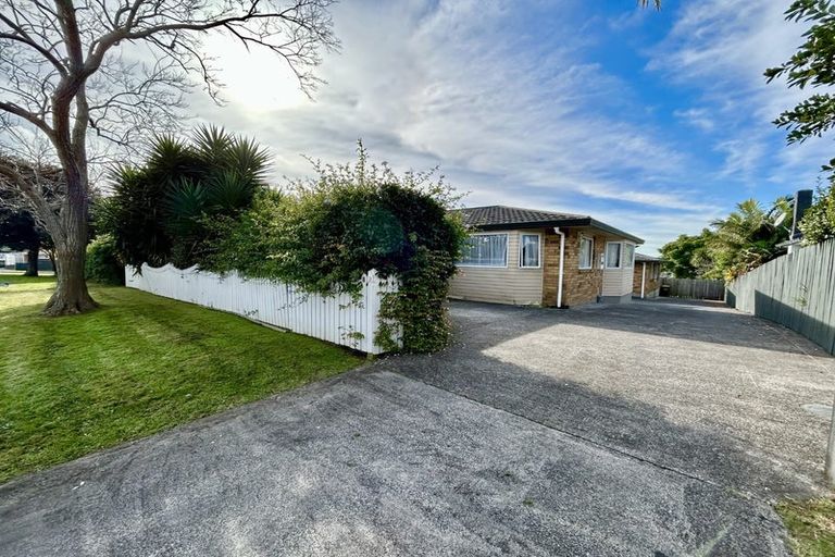 Photo of property in 1/8 Miro Road, Mangere Bridge, Auckland, 2022