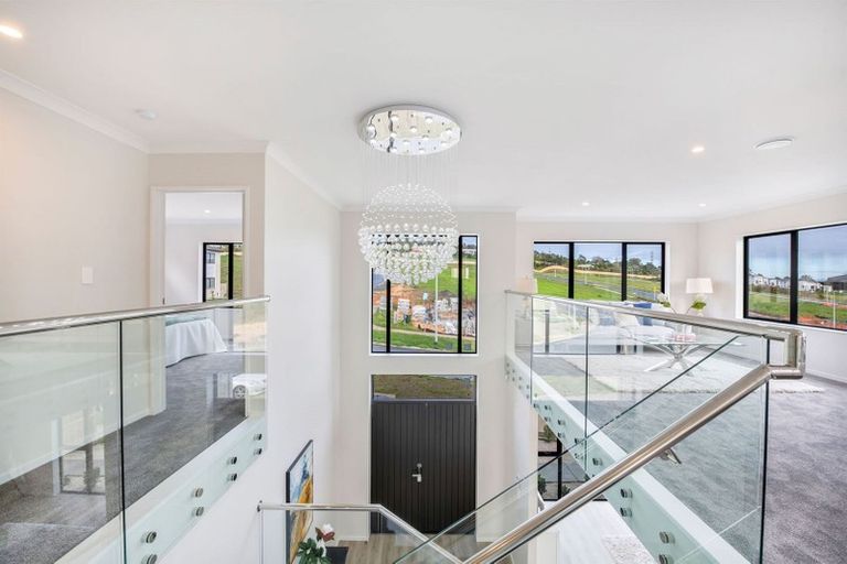 Photo of property in 18 Lime Hill Rise, Flat Bush, Auckland, 2019