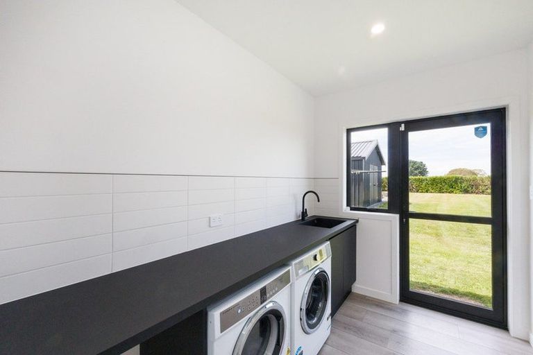Photo of property in 2 Mataki Lane, Halcombe, 4779
