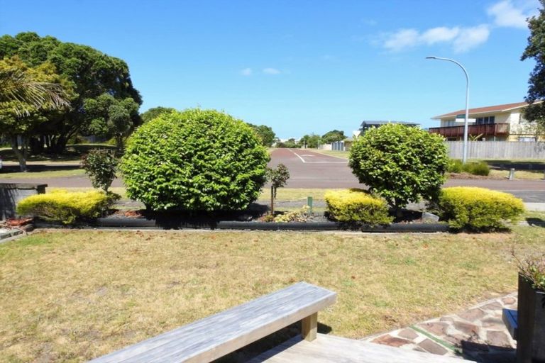 Photo of property in 50 Vista Paku, Pauanui, Hikuai, 3579