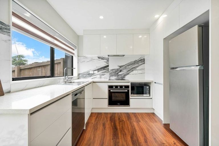 Photo of property in 11b Kimdale Place, Totara Heights, Auckland, 2105