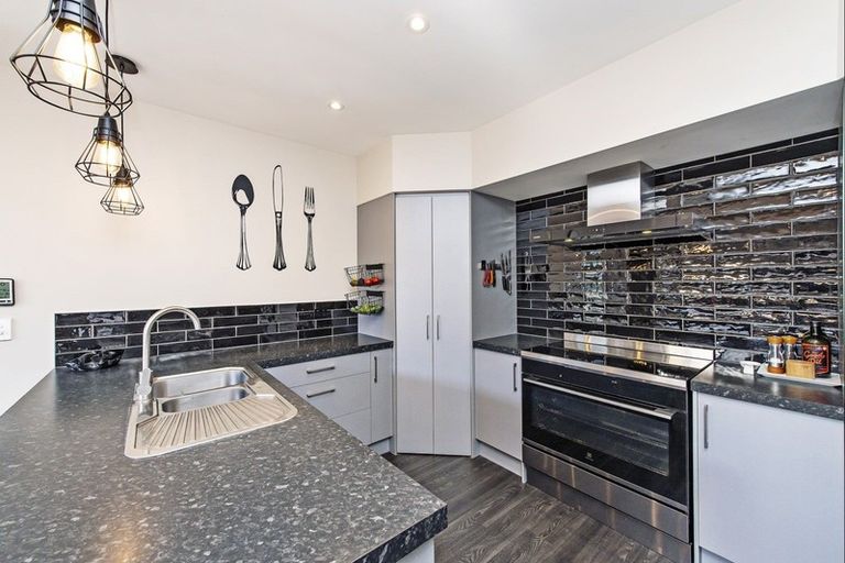 Photo of property in 15 Cameron Crescent, Rolleston, 7614