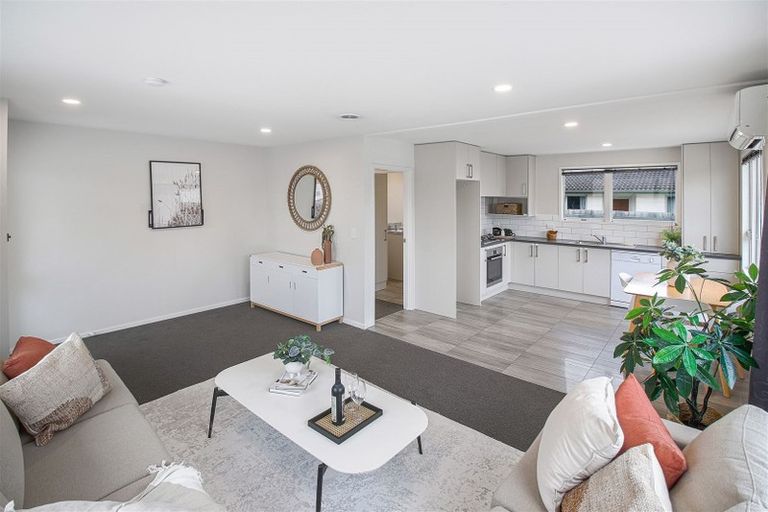 Photo of property in 7 Farnborough Street, Aranui, Christchurch, 8061