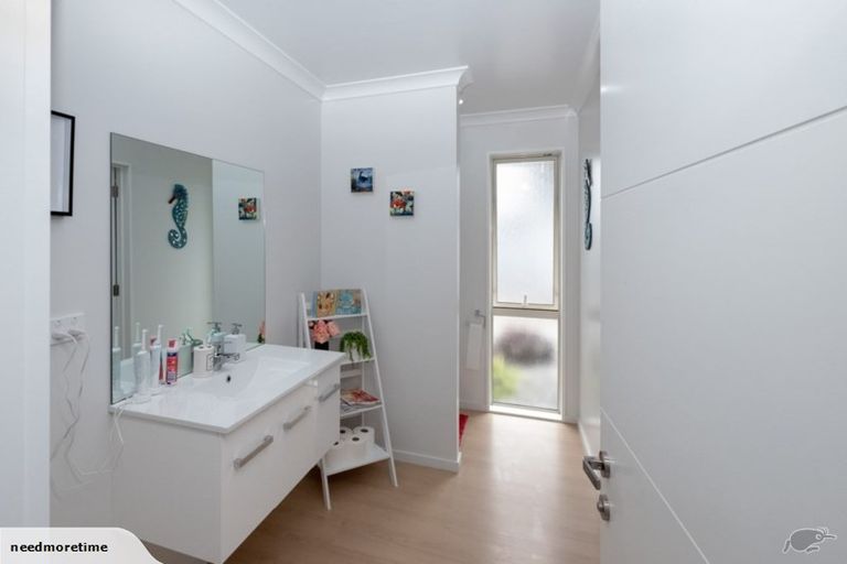 Photo of property in 1 Franklin Drive, Rangiora, 7400