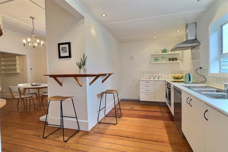 Photo of property in 1/39 Georges Drive, Napier South, Napier, 4110