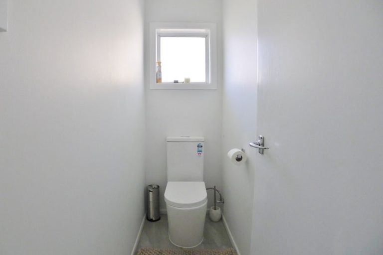 Photo of property in 1/29 Nikau Street, New Lynn, Auckland, 0600