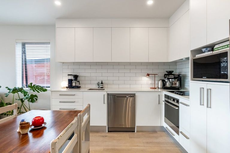 Photo of property in 201/2b Matatiki Street, Northcote, Auckland, 0627