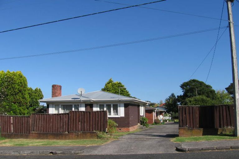 Photo of property in 3/15 Tane Street, New Lynn, Auckland, 0600