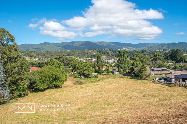 Photo of property in 351 Main Road North, Brown Owl, Upper Hutt, 5018