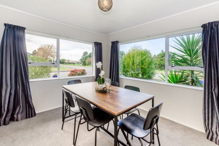 Photo of property in 30 The Avenue, Paraparaumu Beach, Paraparaumu, 5032